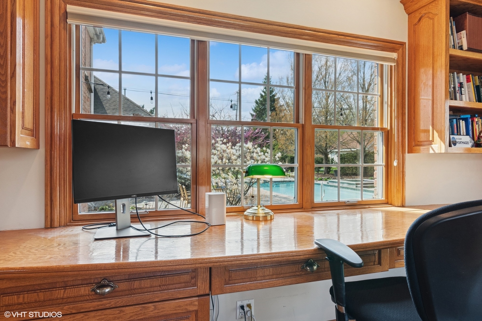 500 S KENILWORTH Avenue, Elmhurst, IL 60126