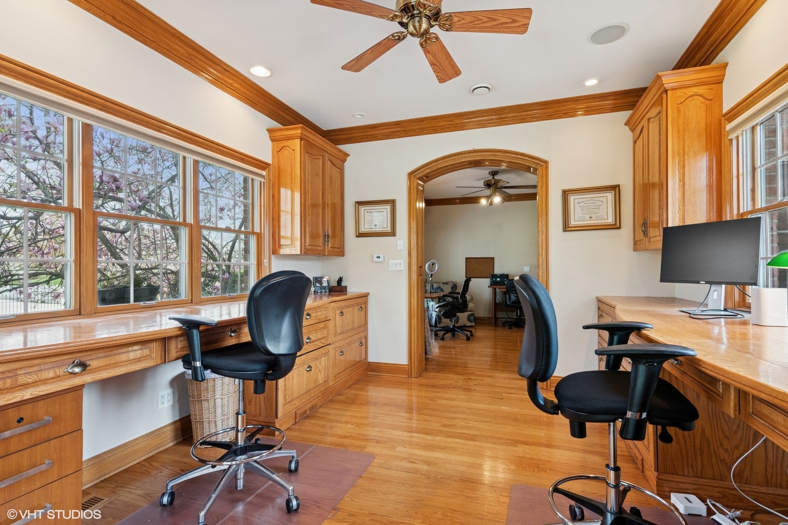 500 S KENILWORTH Avenue, Elmhurst, IL 60126