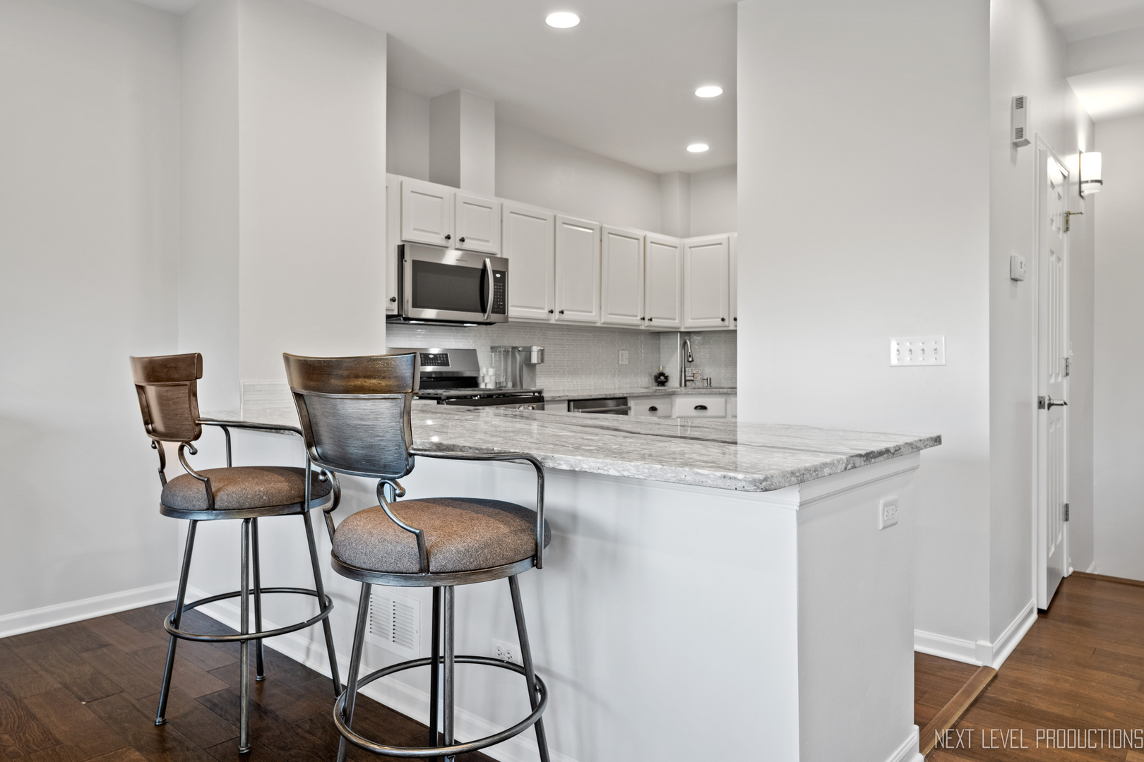 479 River Bend Road #111, Naperville, IL 60540