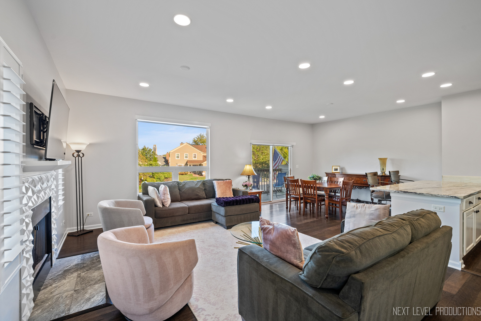 479 River Bend Road #111, Naperville, IL 60540