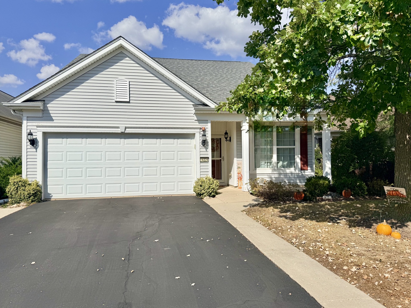 14224 Flagstaff Court, Huntley, IL 60142