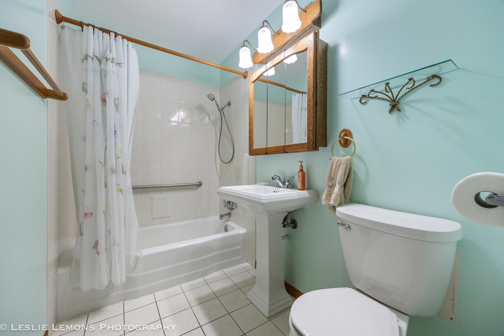 13231 E Playfield Drive, Crestwood, IL 60418