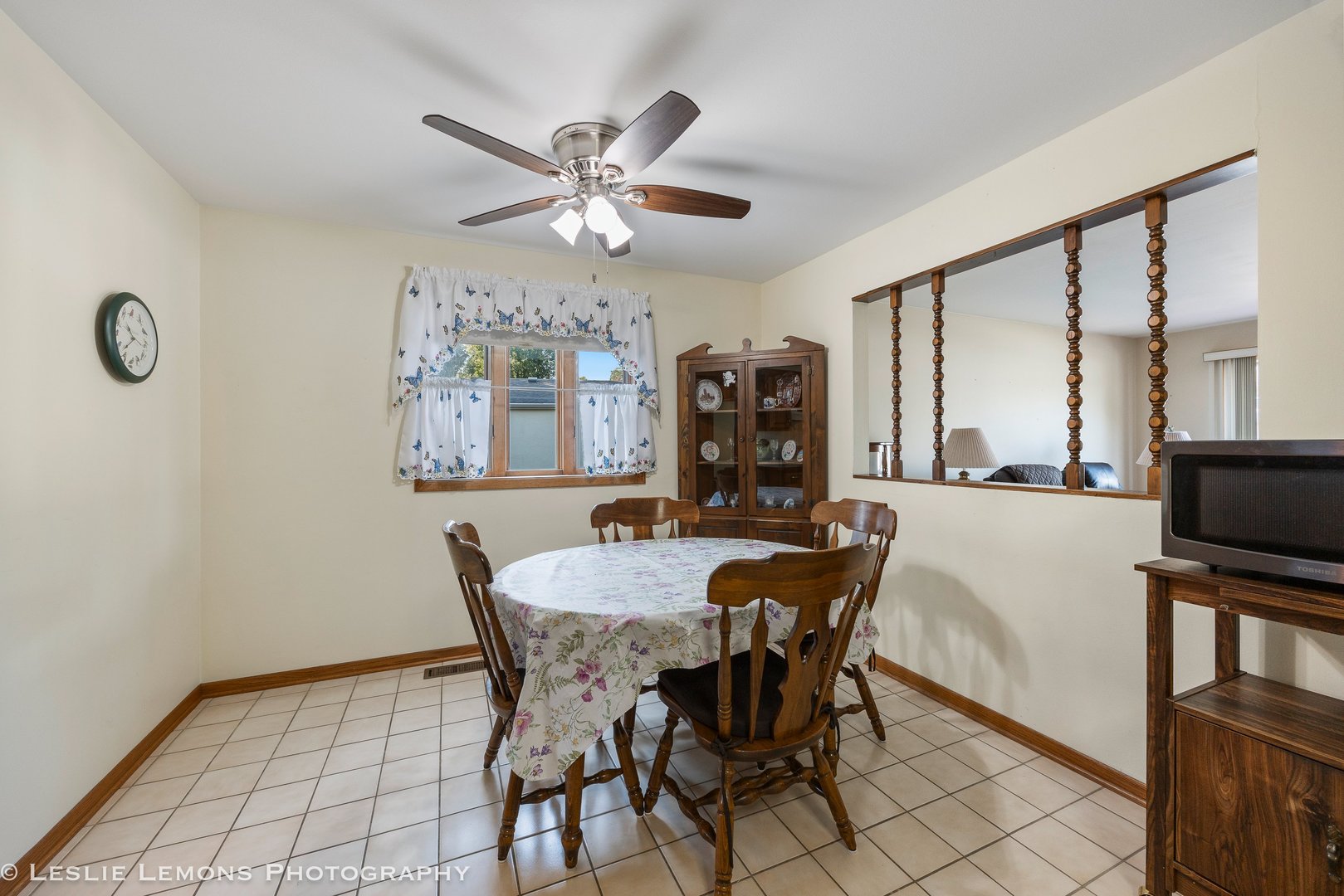 13231 E Playfield Drive, Crestwood, IL 60418