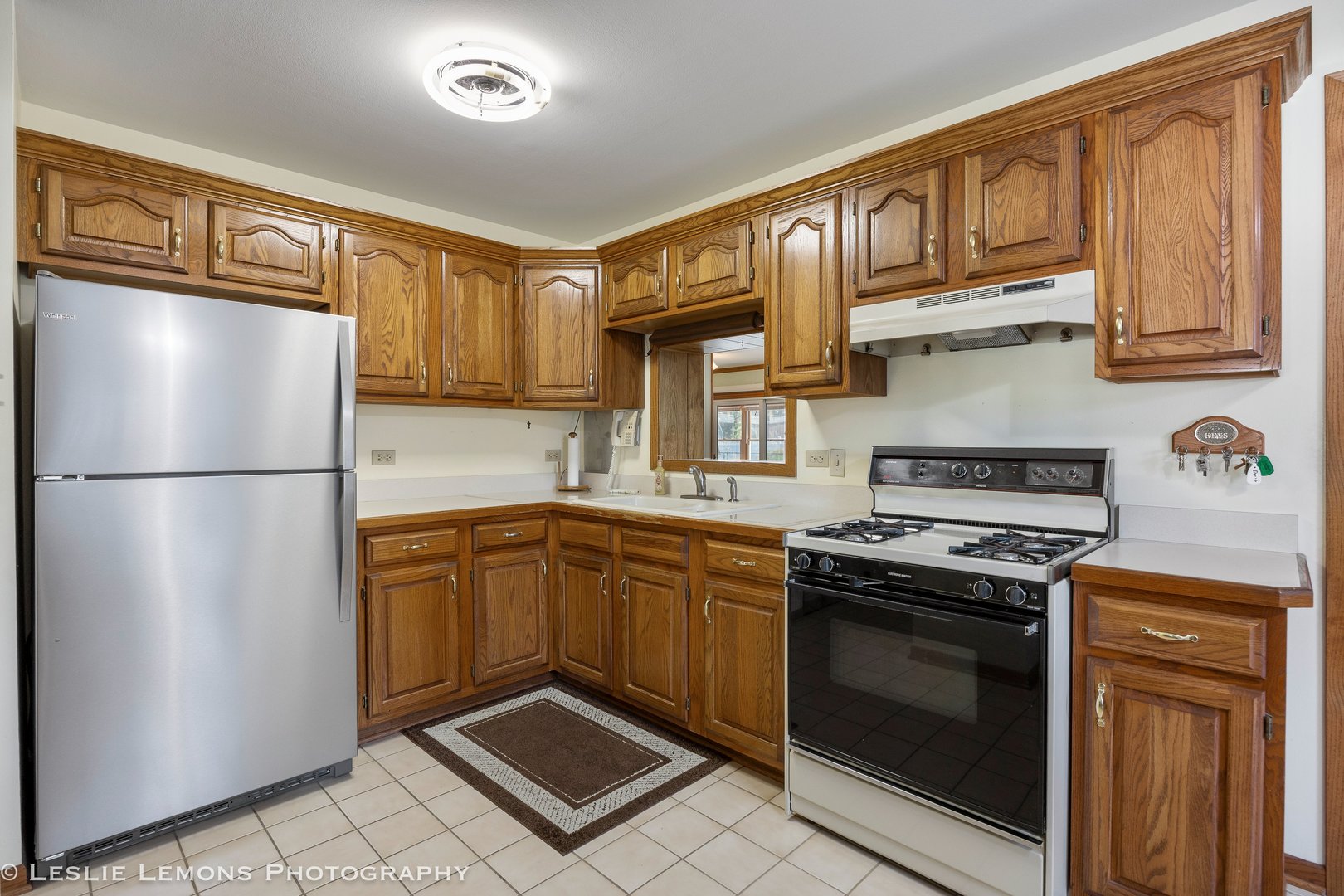13231 E Playfield Drive, Crestwood, IL 60418