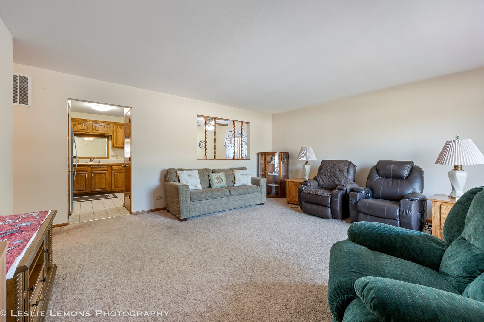 13231 E Playfield Drive, Crestwood, IL 60418