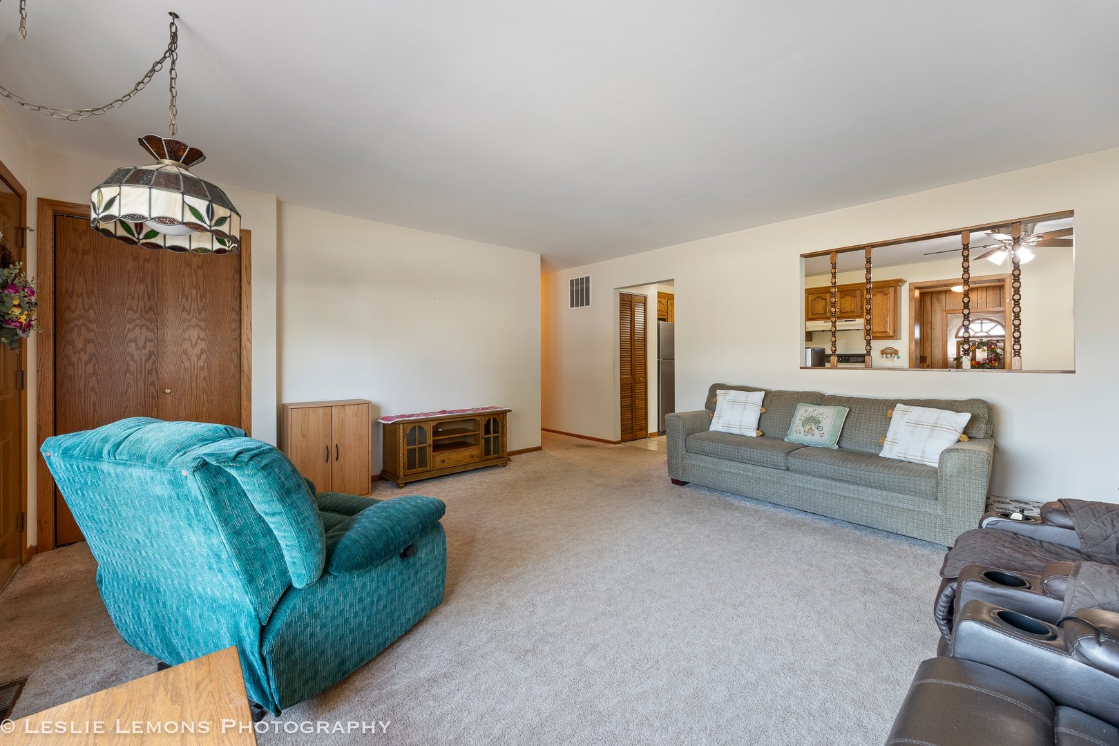 13231 E Playfield Drive, Crestwood, IL 60418