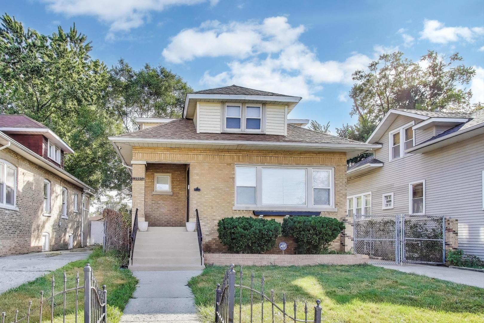 2007 S 9th Avenue, Maywood, IL 60153