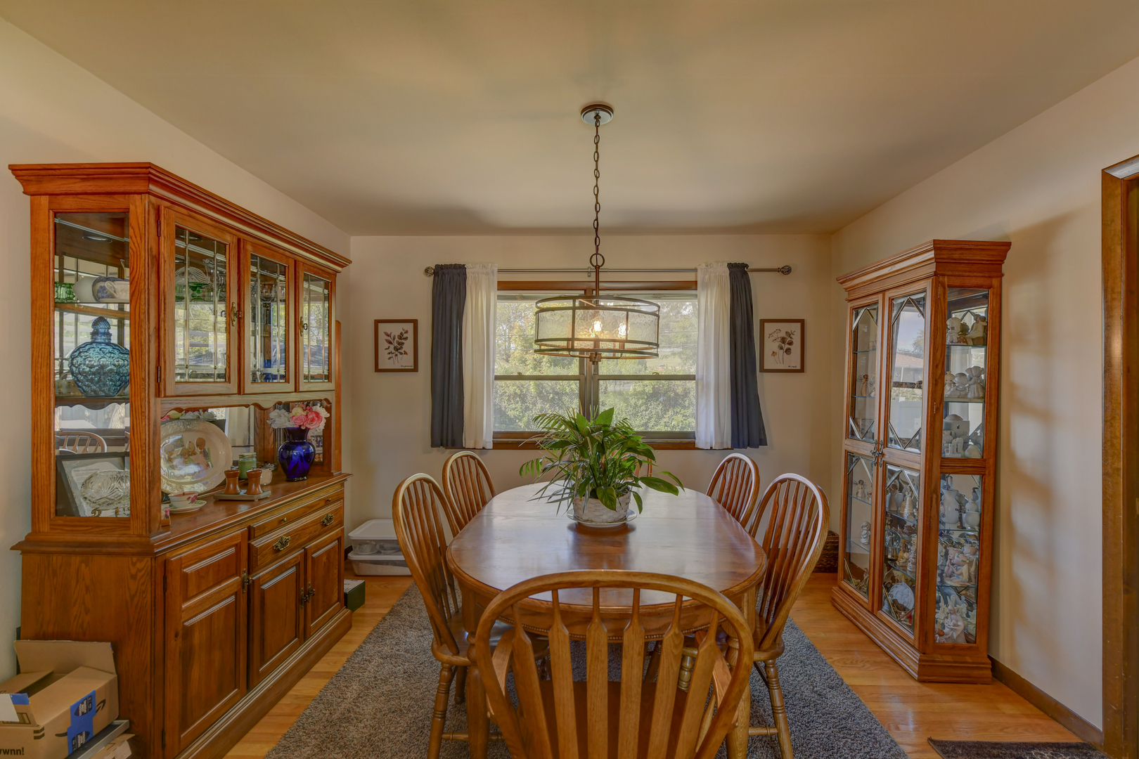 17032 University Avenue, South Holland, IL 60473
