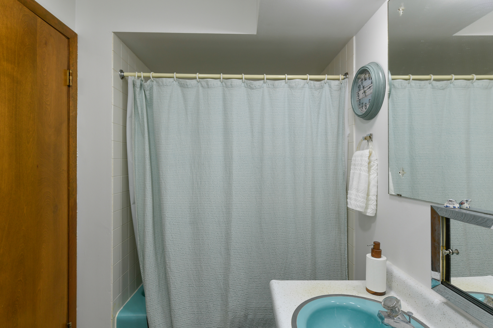 17032 University Avenue, South Holland, IL 60473