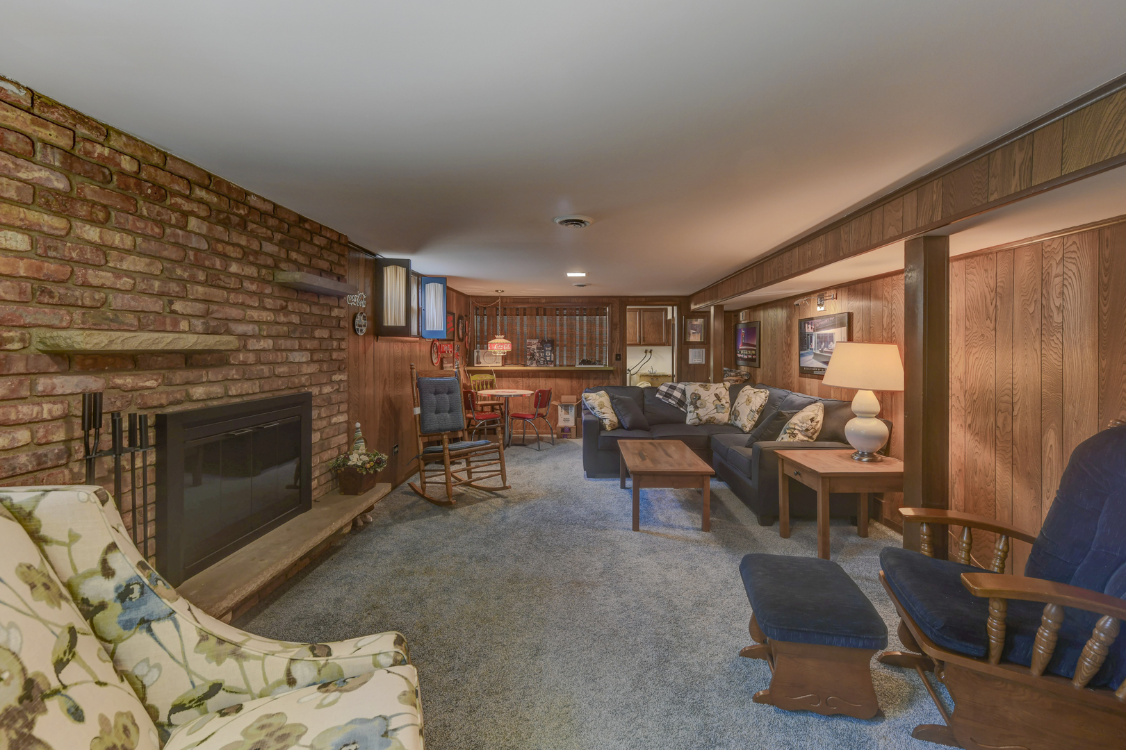 17032 University Avenue, South Holland, IL 60473