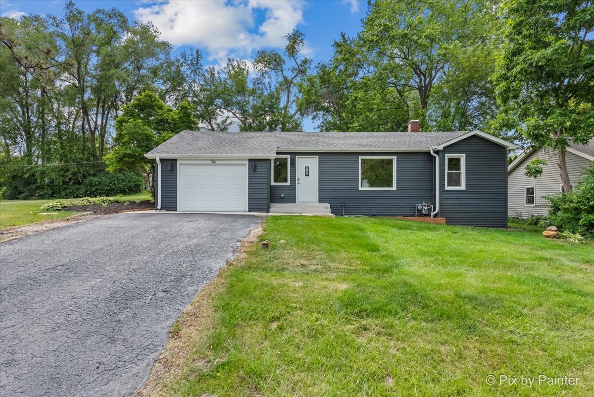 14 Lakewood Drive, Oakwood Hills, IL 60013