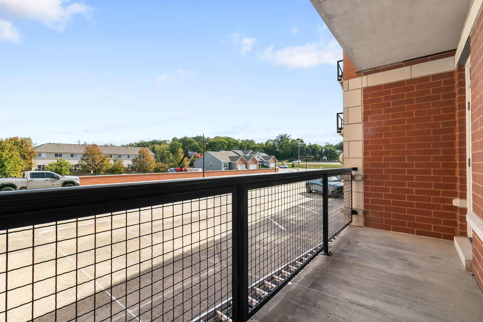 400 Village Circle #109, Willow Springs, IL 60480