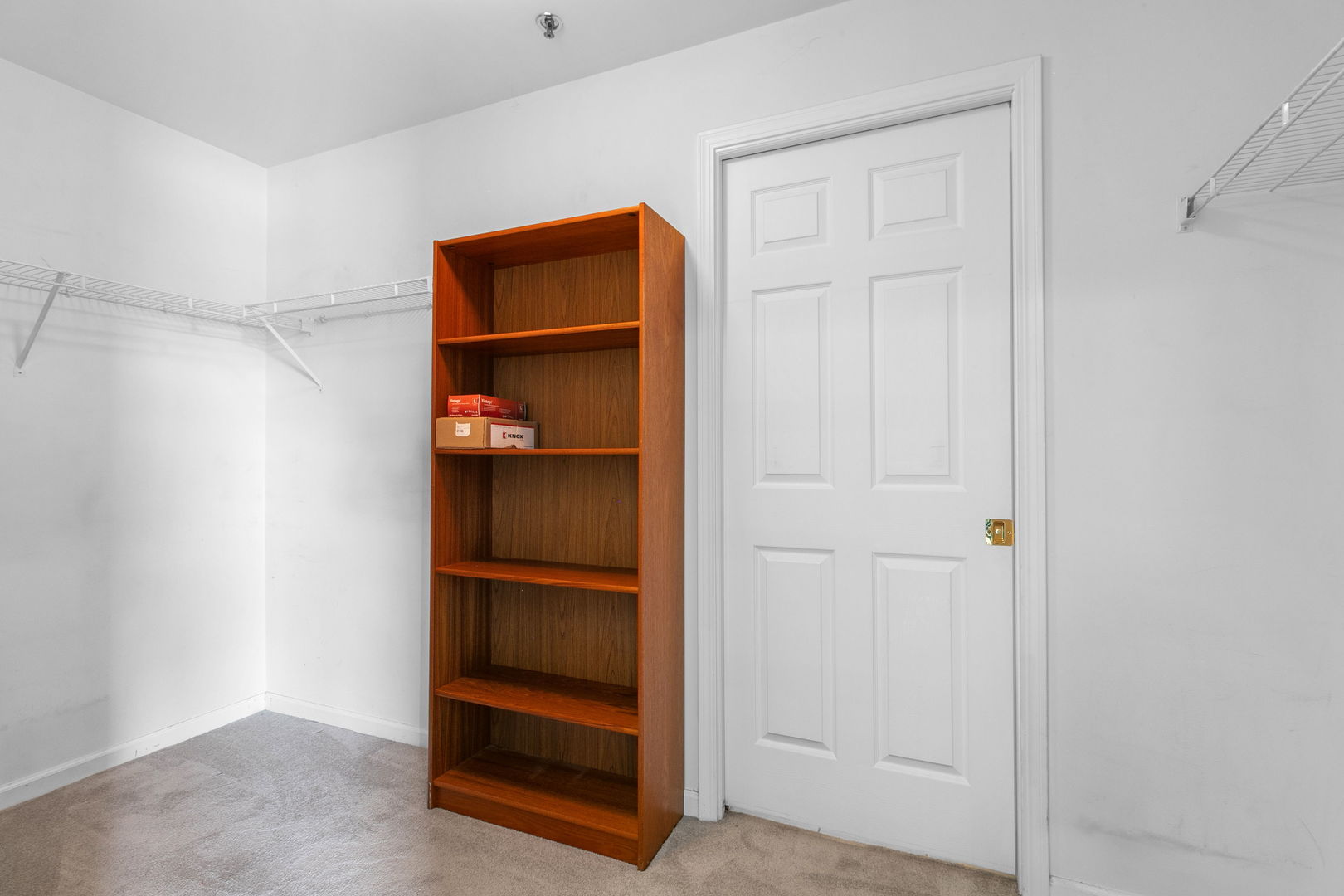 400 Village Circle #109, Willow Springs, IL 60480