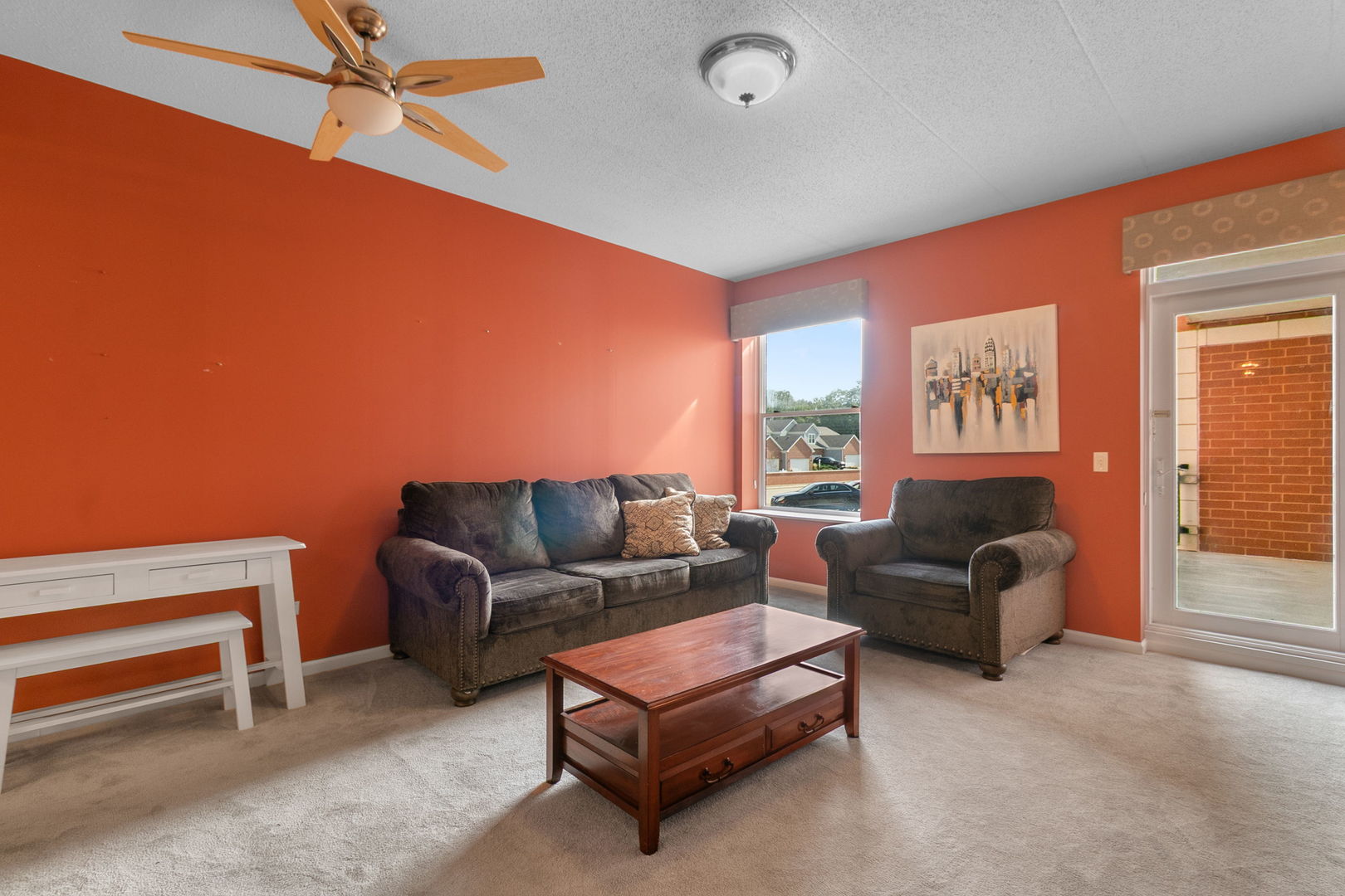 400 Village Circle #109, Willow Springs, IL 60480