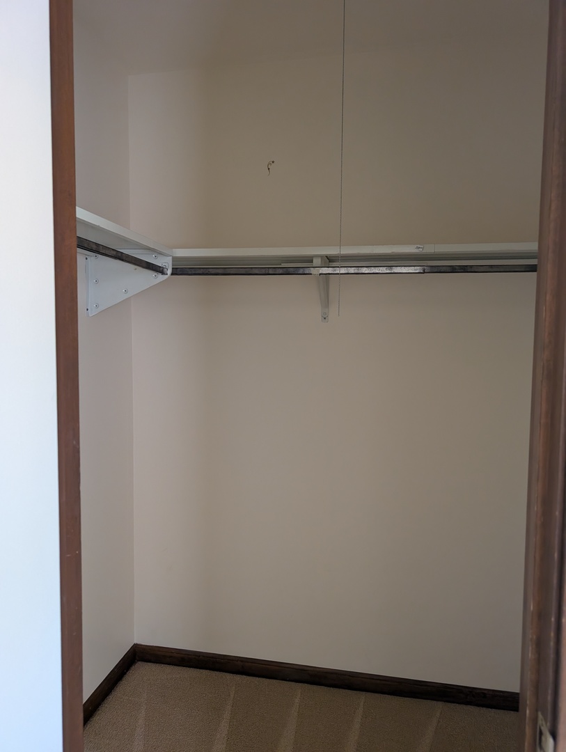 1535 WEDGEFIELD Circle #1535, Naperville, IL 60563