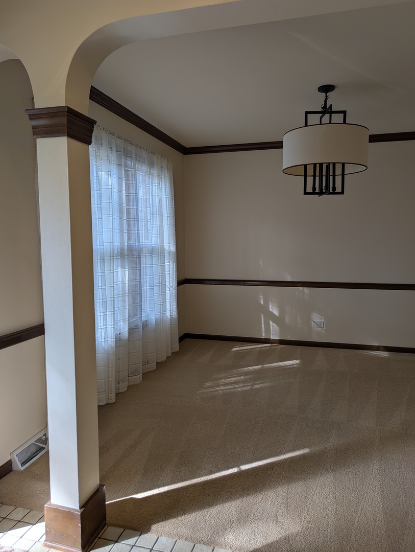 1535 WEDGEFIELD Circle #1535, Naperville, IL 60563