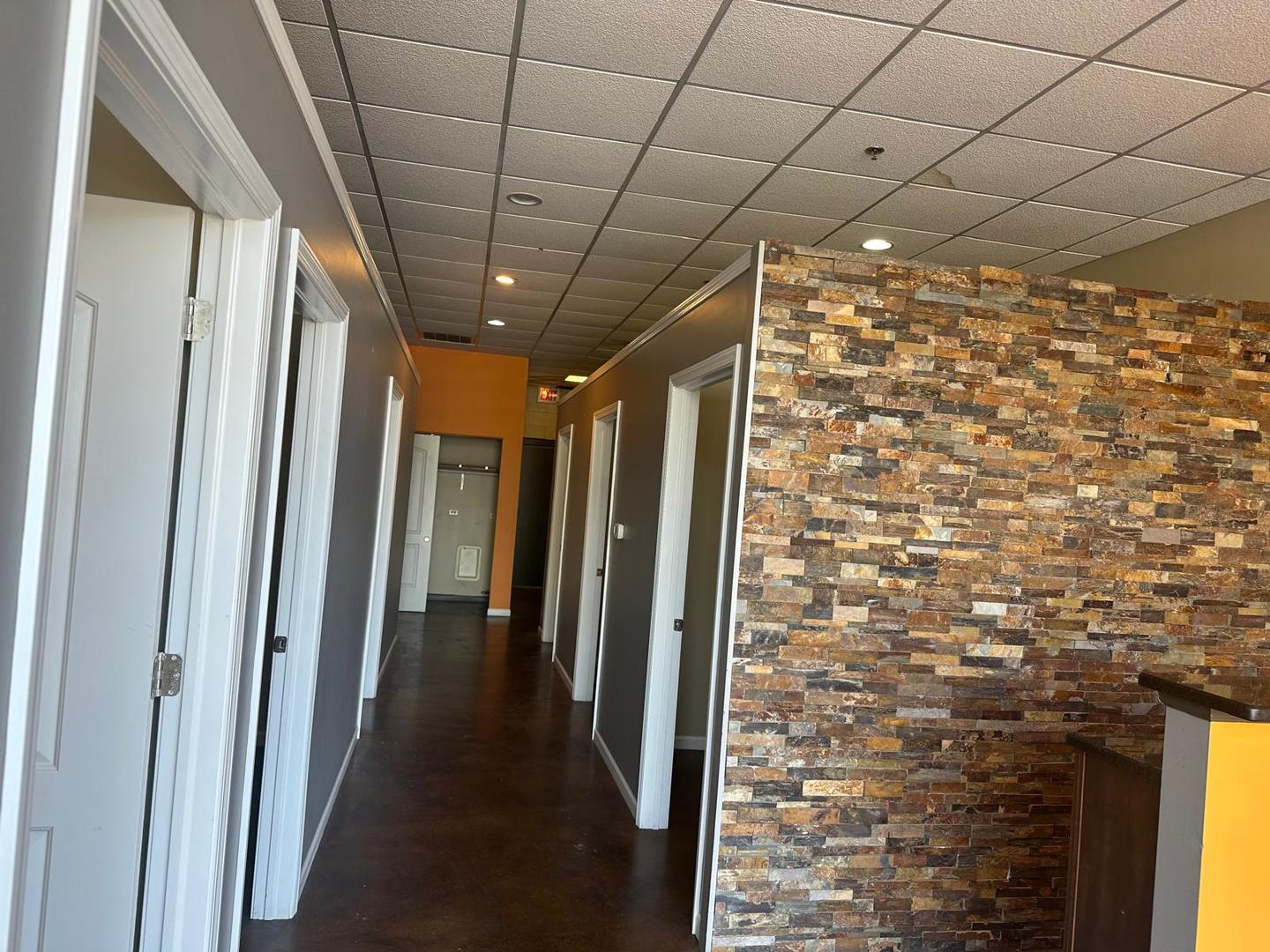 6006 S CASS Avenue #A, Westmont, IL 60559