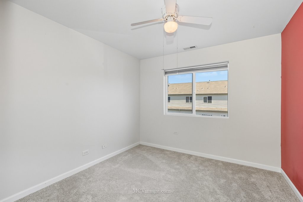 1741 Fredericksburg Lane, Aurora, IL 60503