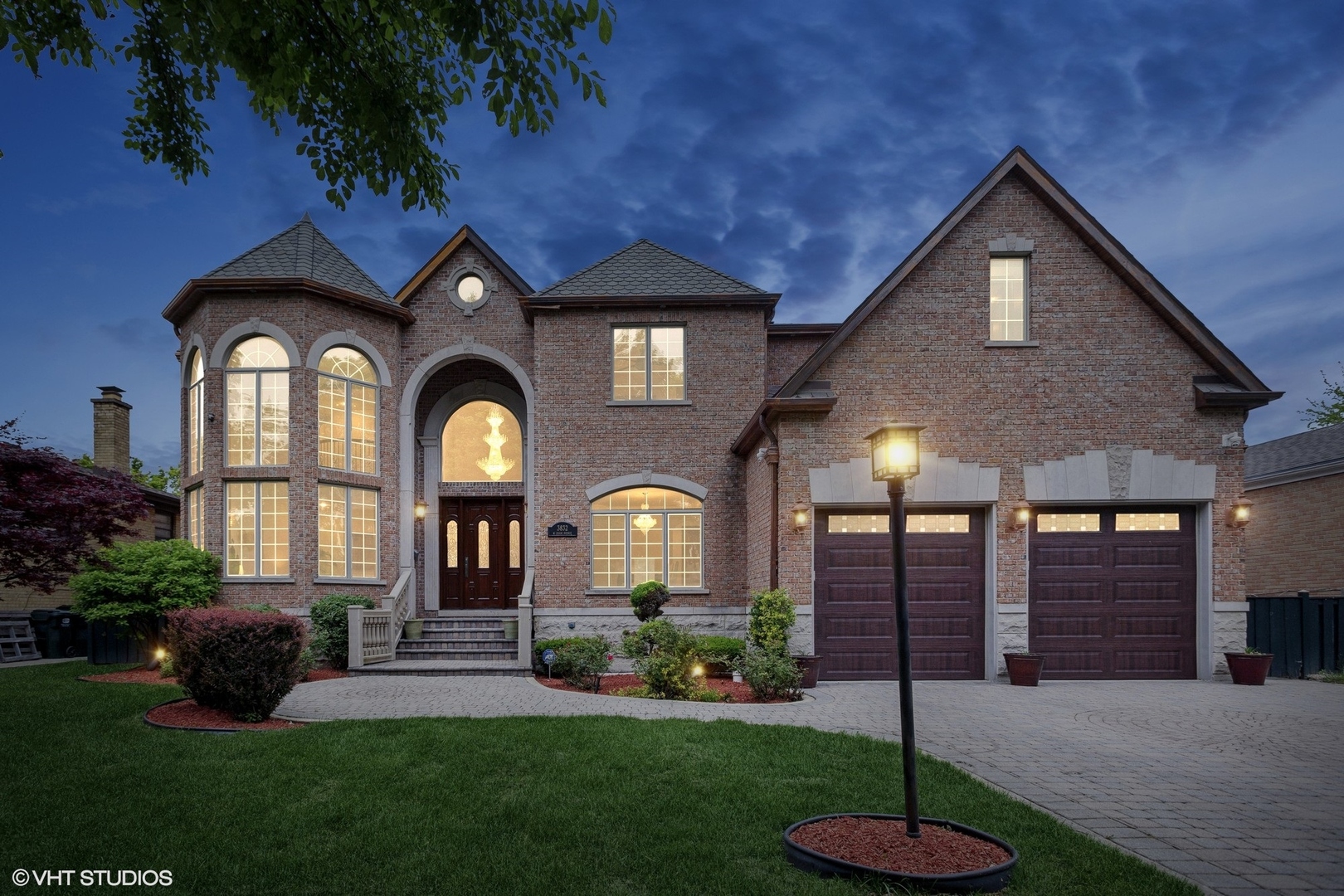 3832 W Chase Avenue, Lincolnwood, IL 60712