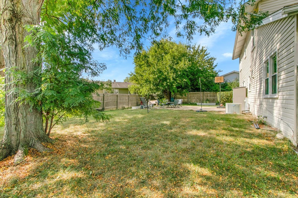 2509 Brook Lane, Aurora, IL 60504