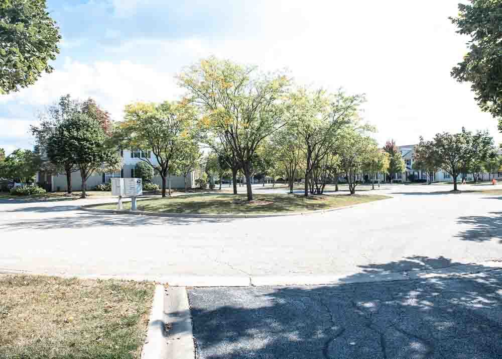 2245 Hillsboro Court, Aurora, IL 60503