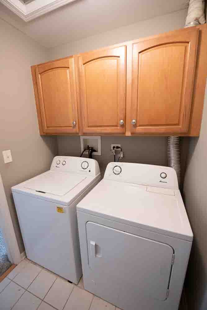 2245 Hillsboro Court, Aurora, IL 60503