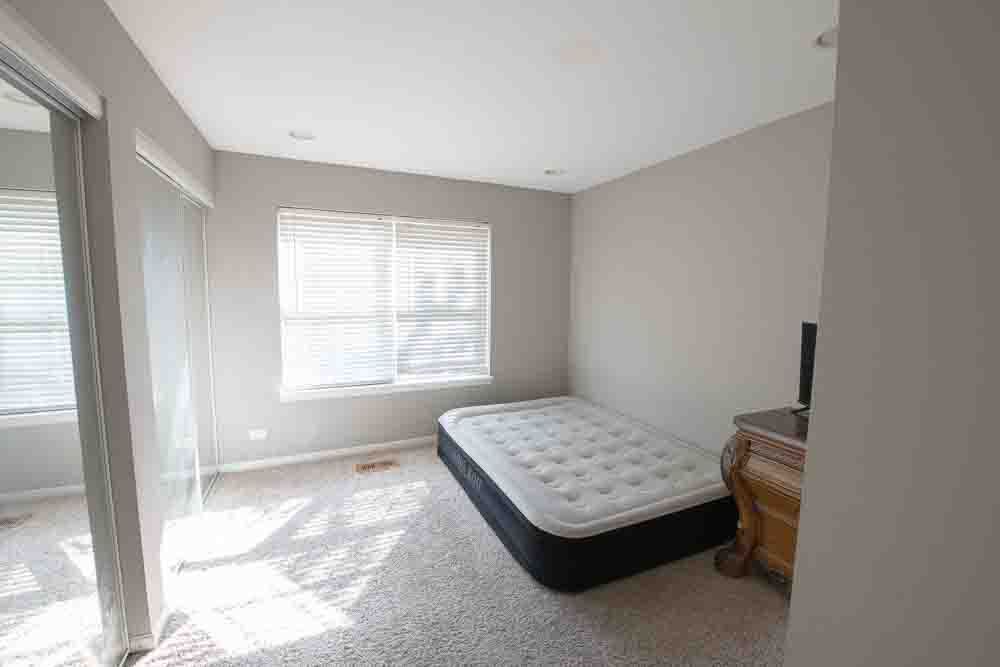 2245 Hillsboro Court, Aurora, IL 60503