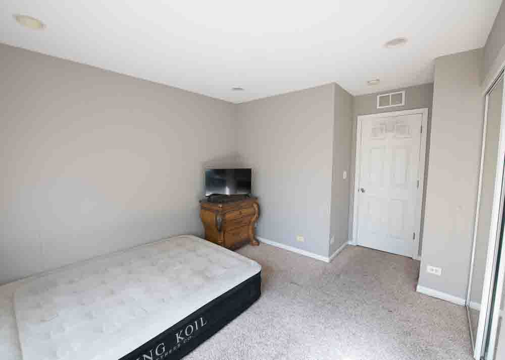 2245 Hillsboro Court, Aurora, IL 60503