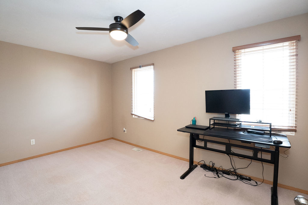 31 Fetzer Drive #5, Bloomington, IL 61704