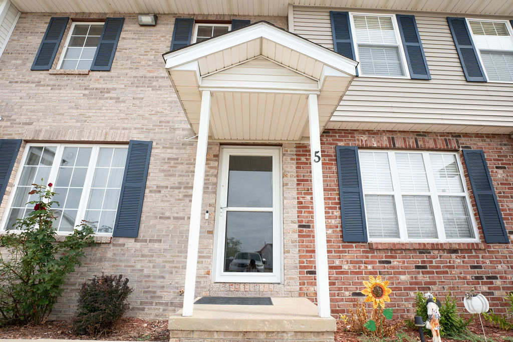 31 Fetzer Drive #5, Bloomington, IL 61704