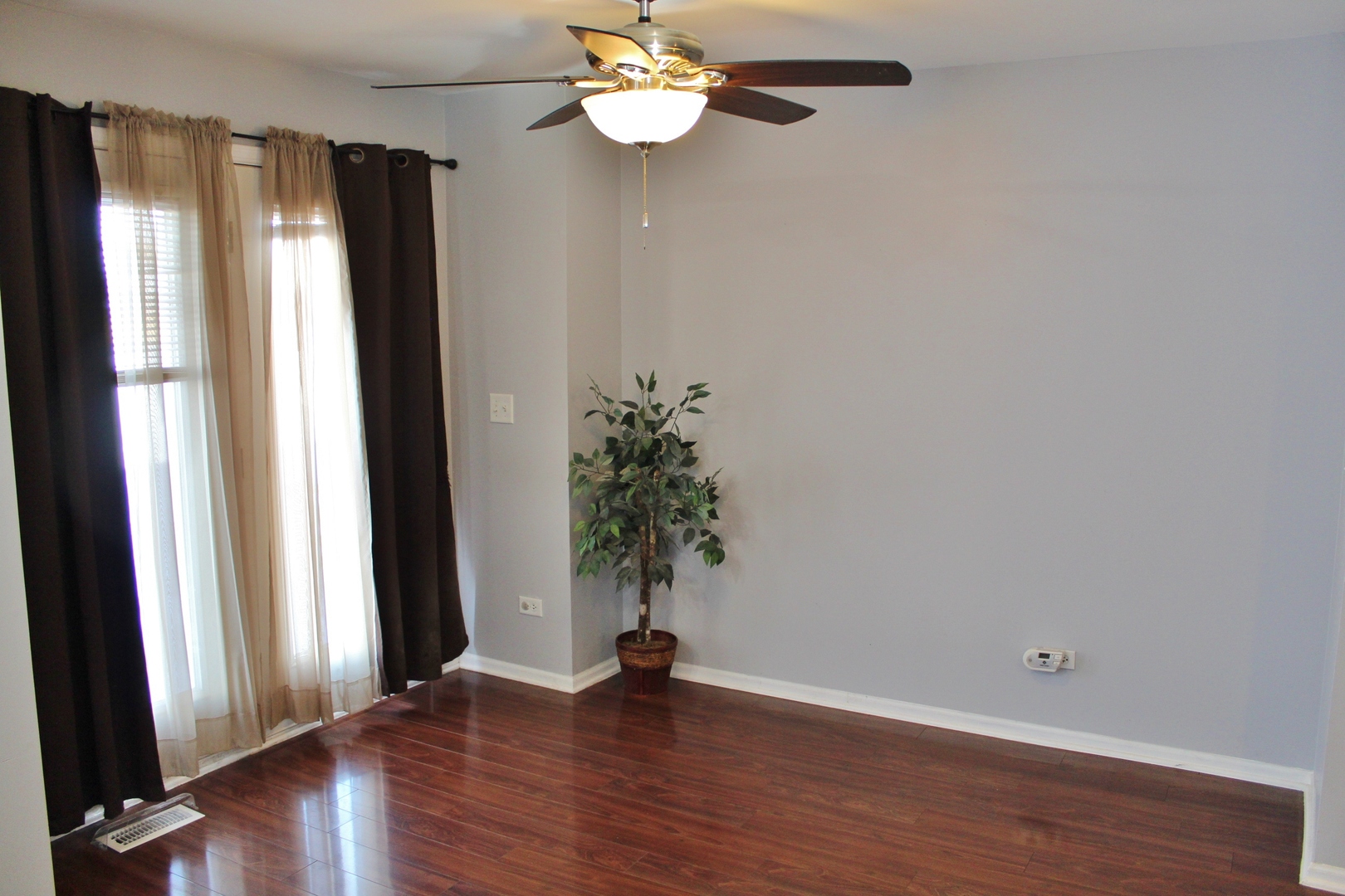 651 Chestnut Ridge, Minooka, IL 60447