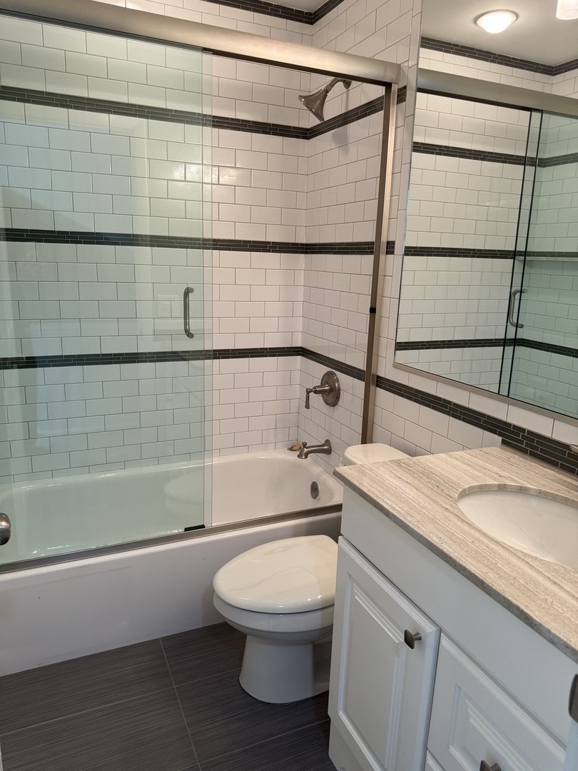2631 Smith Street, Rolling Meadows, IL 60008
