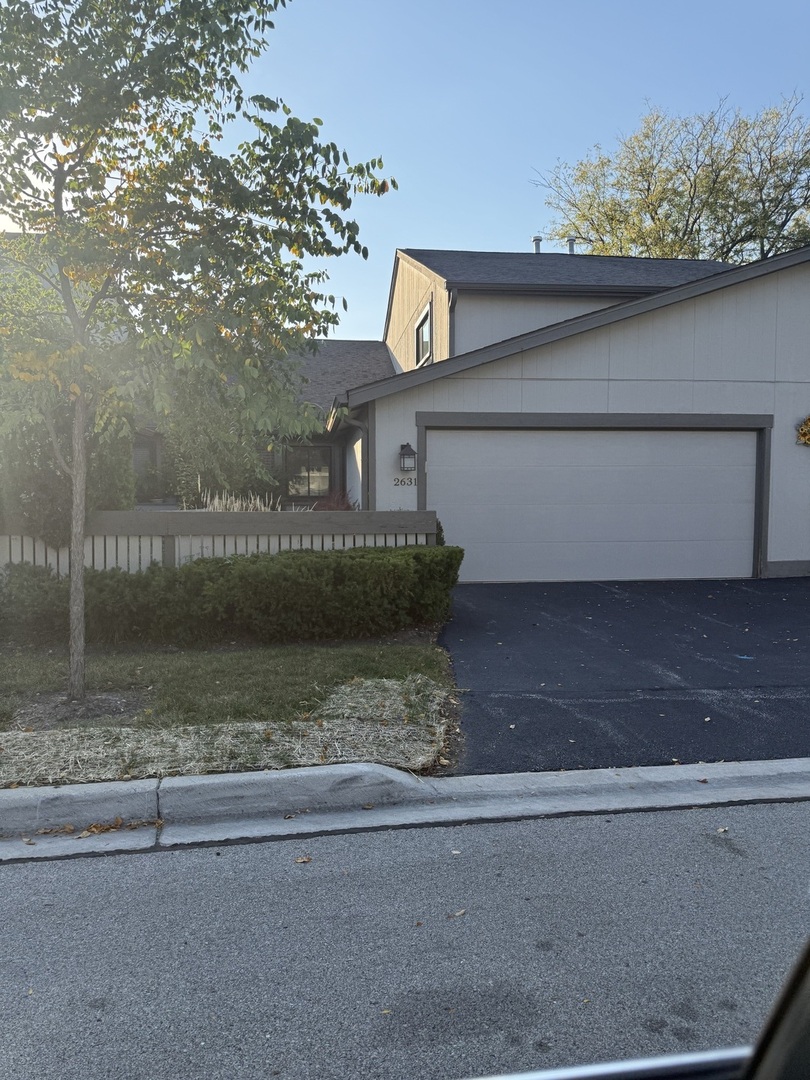 2631 Smith Street, Rolling Meadows, IL 60008