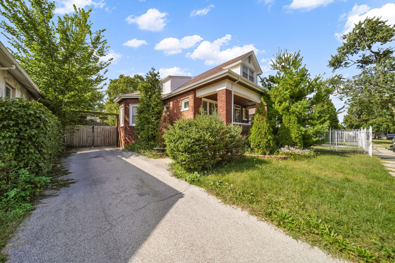 11326 S Parnell Avenue, Chicago, IL 60628