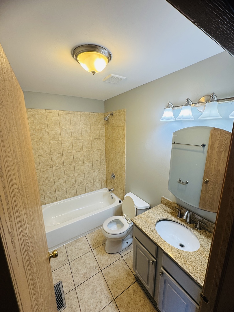 7853 S Normal Avenue #2, Chicago, IL 60620