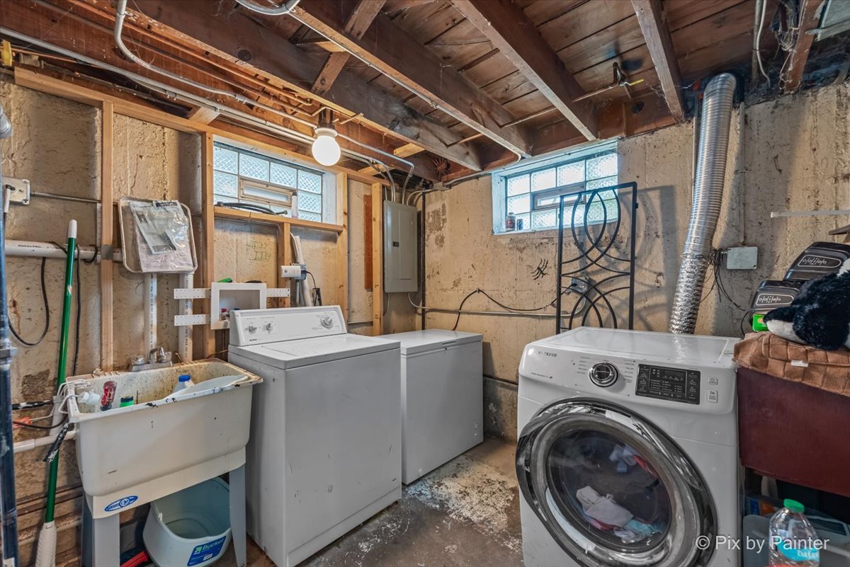 750 Bristol Avenue, Westchester, IL 60154