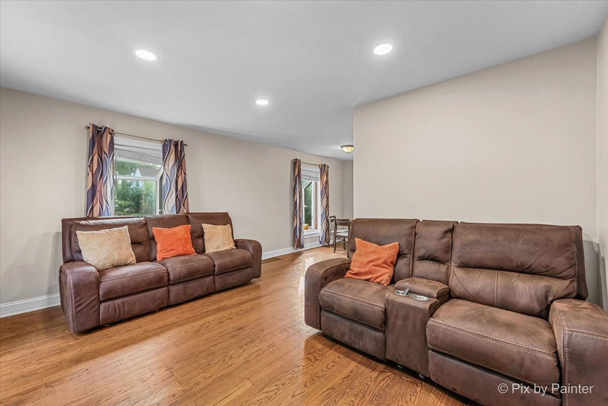750 Bristol Avenue, Westchester, IL 60154