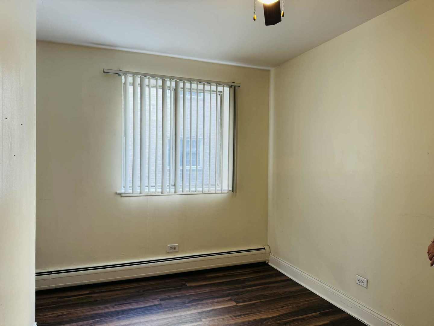 7320 N Rogers Avenue #212, Chicago, IL 60626