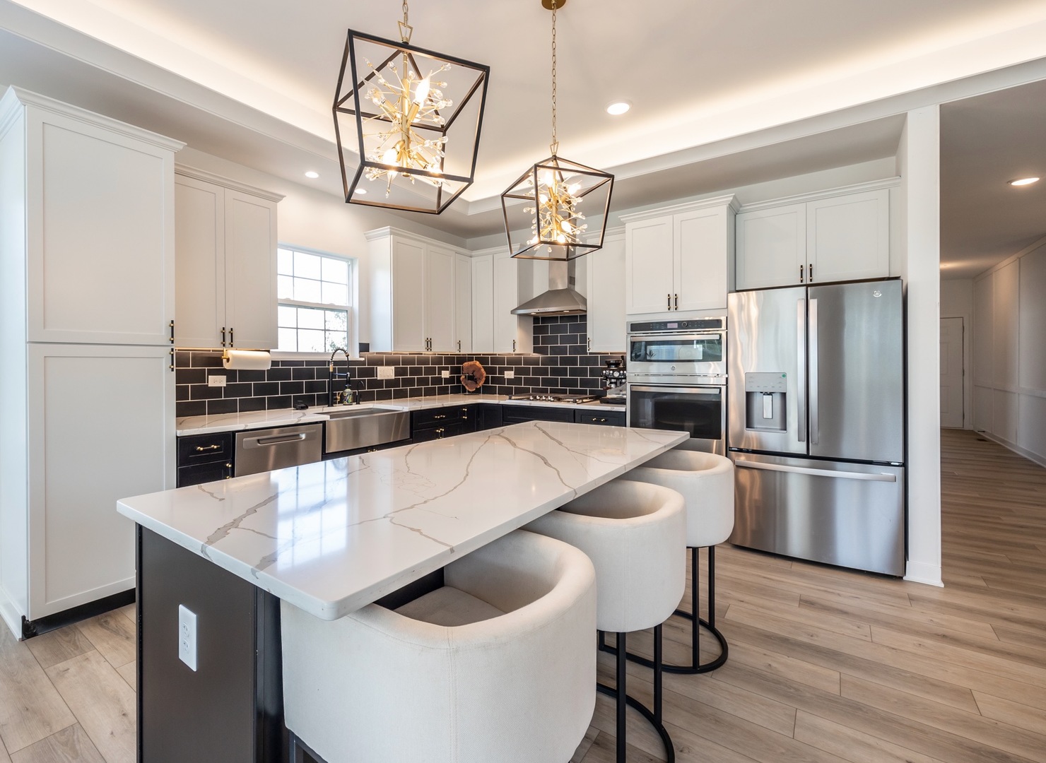 136 Valencia Parkway, Gilberts, IL 60136