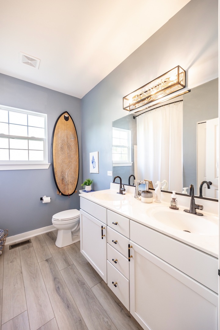 136 Valencia Parkway, Gilberts, IL 60136