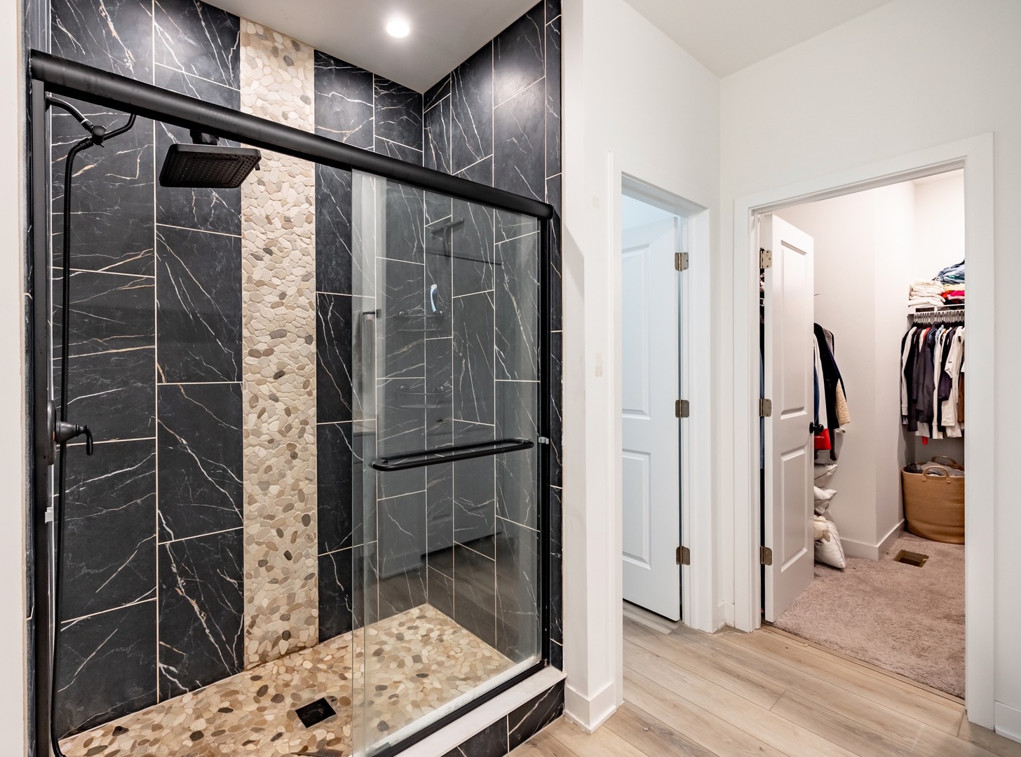 136 Valencia Parkway, Gilberts, IL 60136