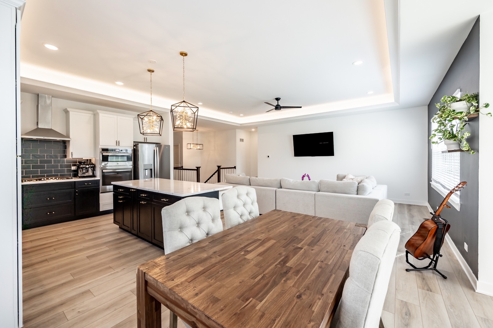 136 Valencia Parkway, Gilberts, IL 60136