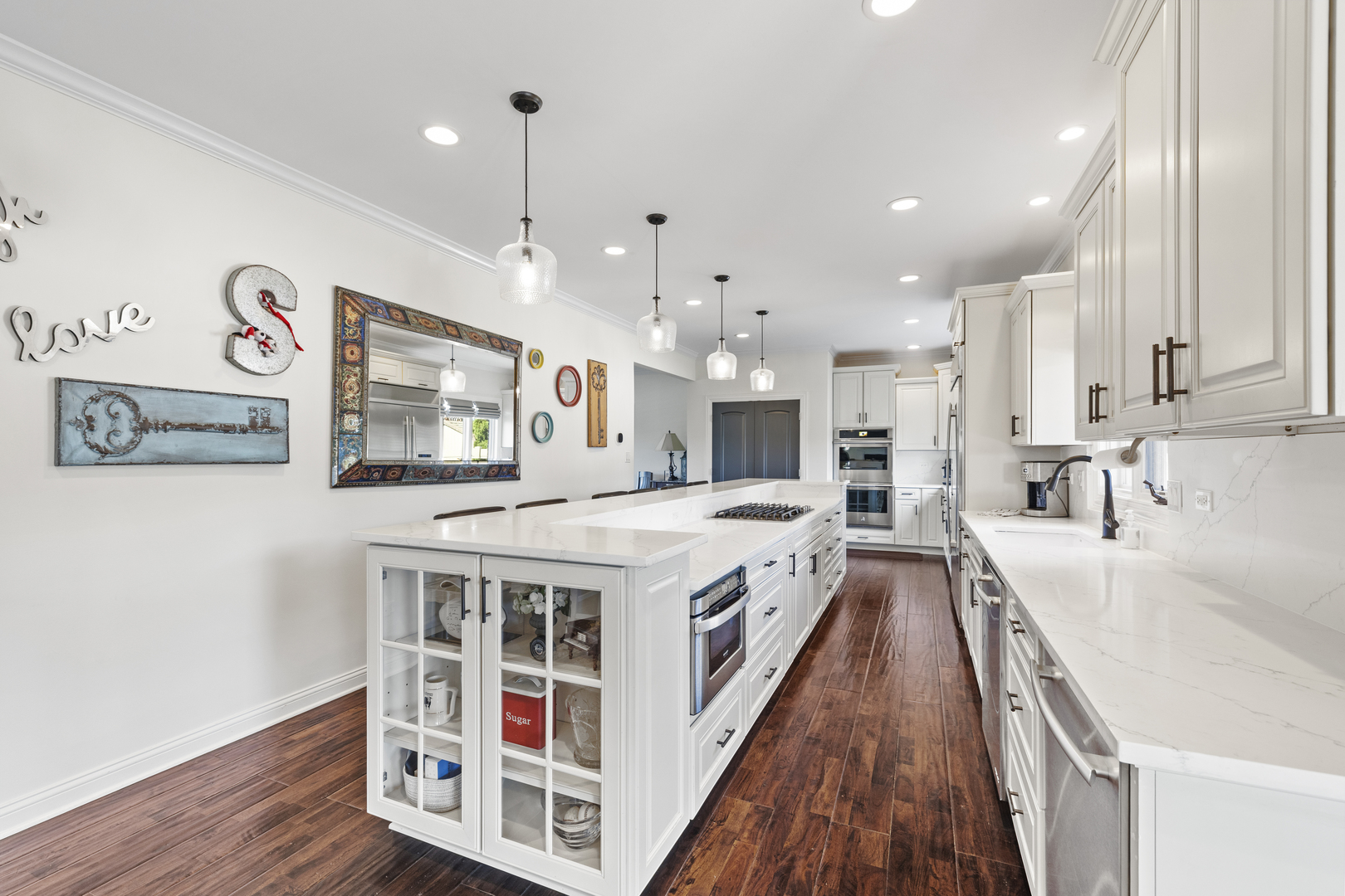 8025 Stonegate Drive, Tinley Park, IL 60487