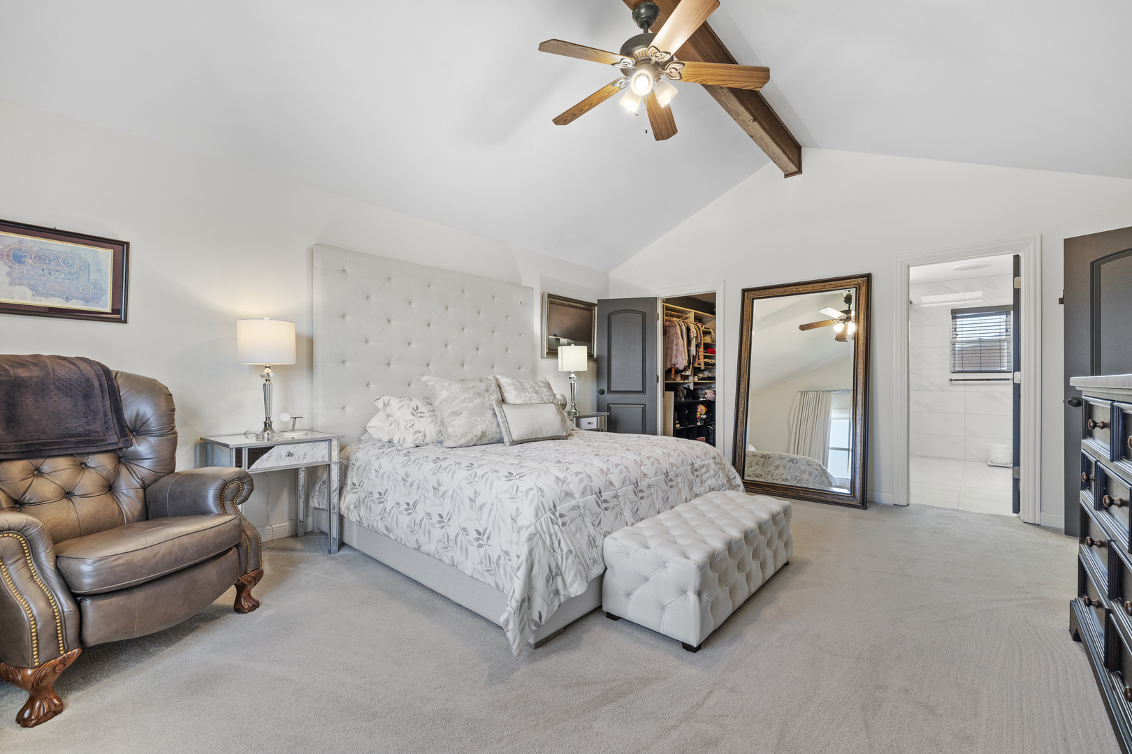 8025 Stonegate Drive, Tinley Park, IL 60487