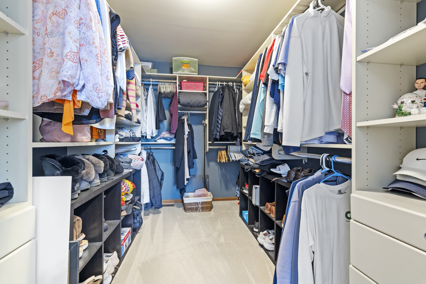 8025 Stonegate Drive, Tinley Park, IL 60487