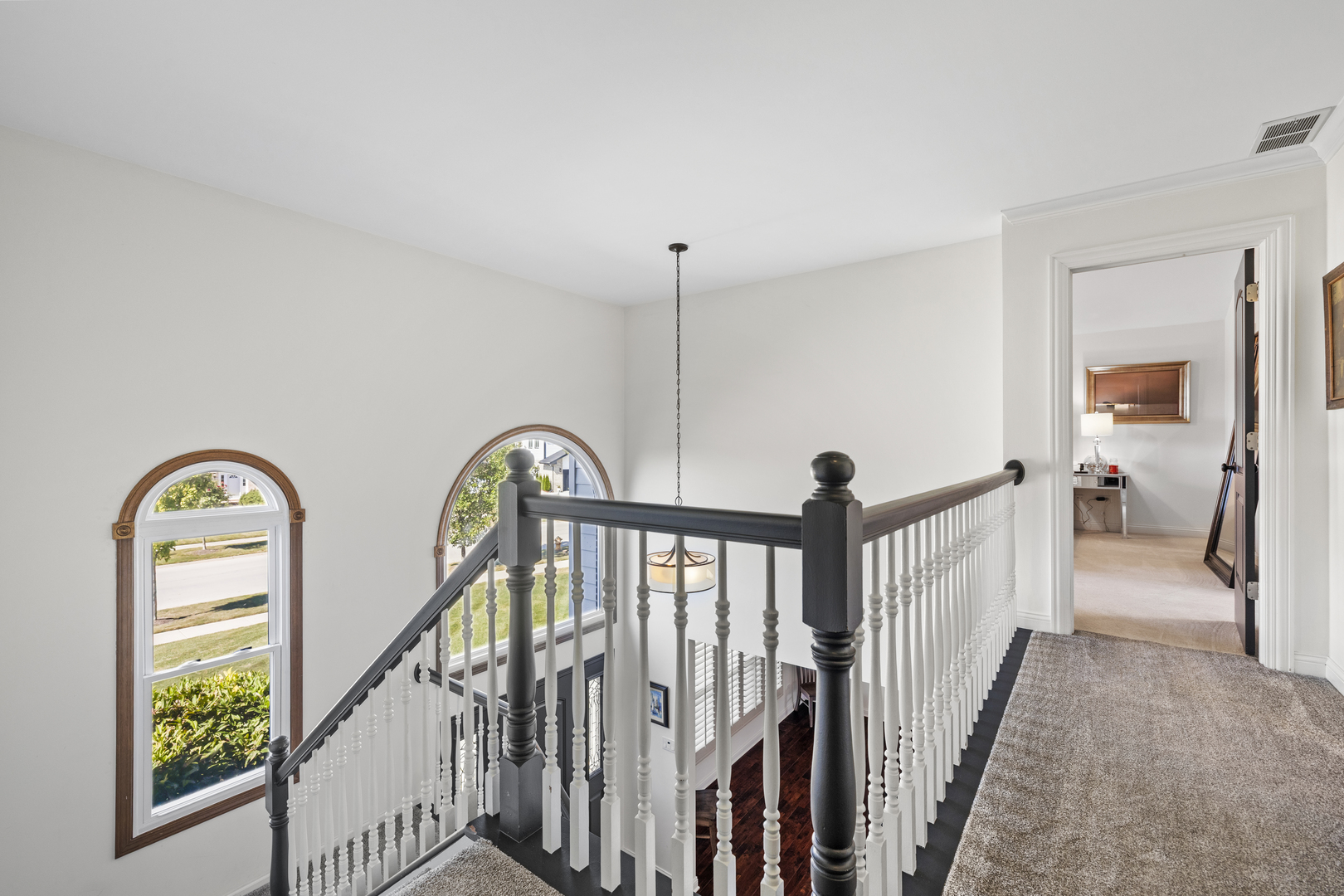 8025 Stonegate Drive, Tinley Park, IL 60487