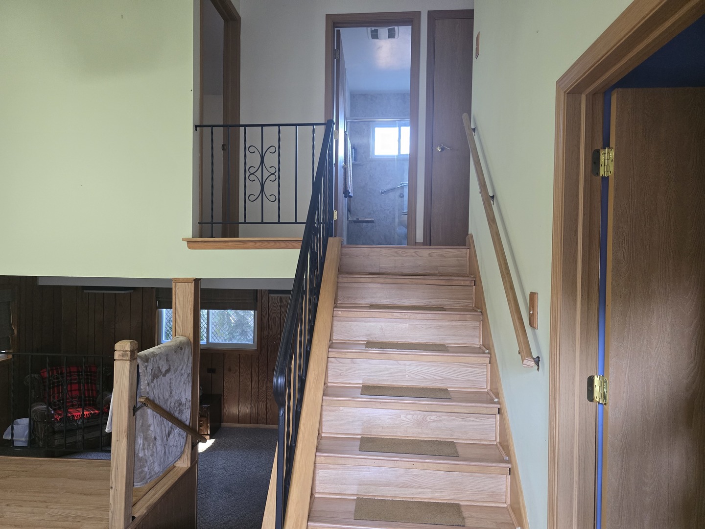 14431 Tripp Avenue, Midlothian, IL 60445