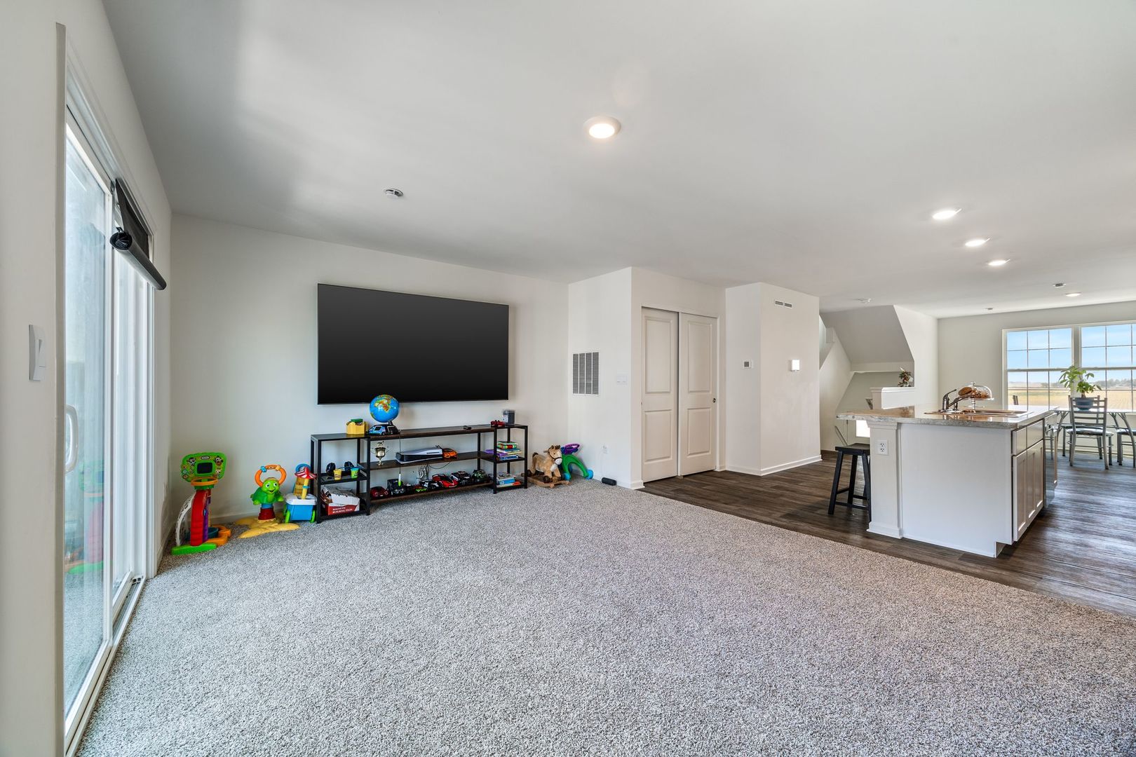 1127 Briar Glen Court, Hampshire, IL 60140