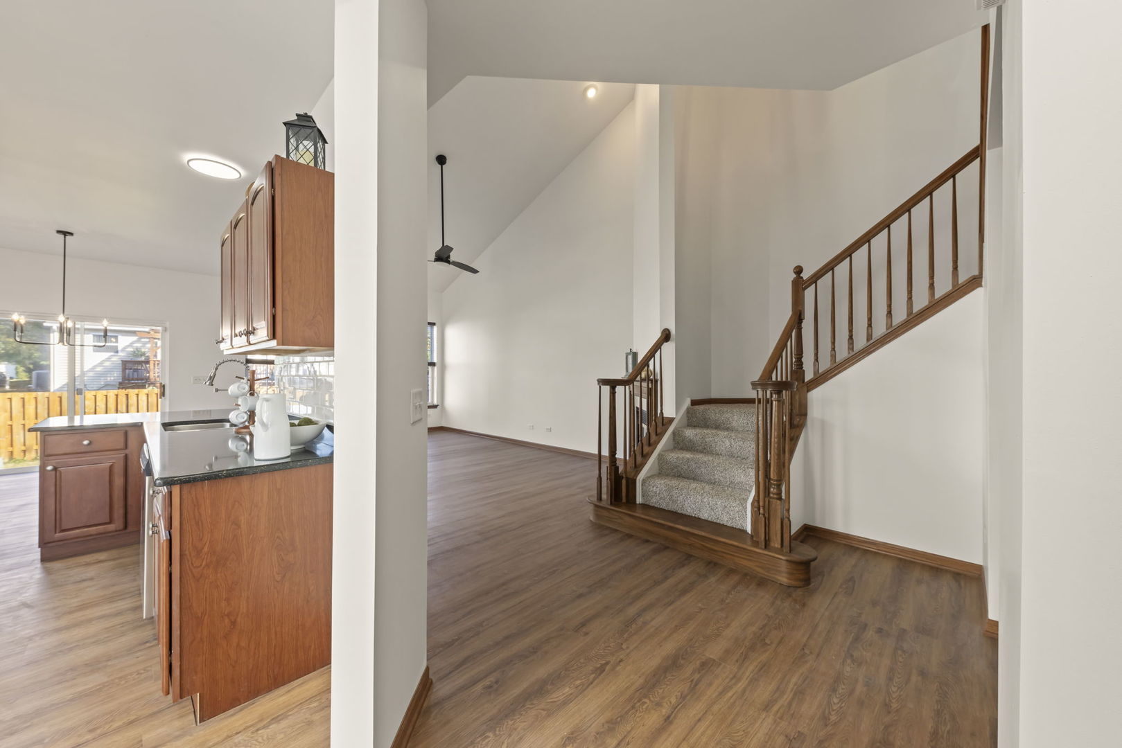 497 N FRIEH Drive, Romeoville, IL 60446