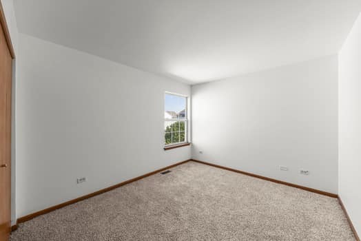 497 N FRIEH Drive, Romeoville, IL 60446